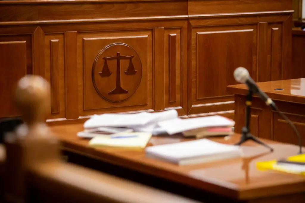 Est-ce qu'un Avocat peut être Juré ?
