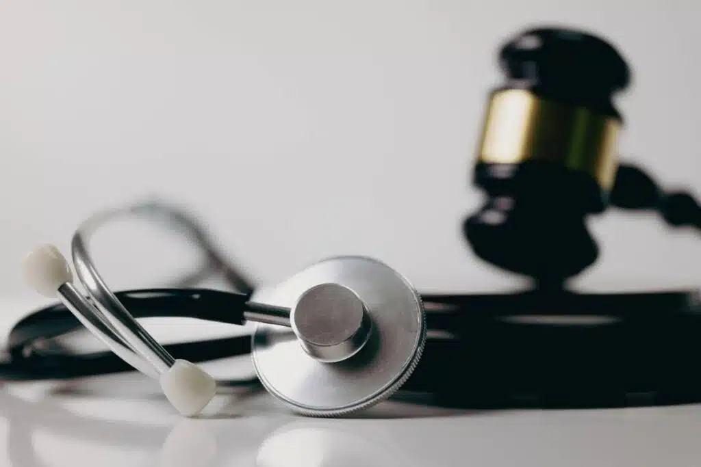 Comprenez vos droits en tant que victime d’une faute médicale