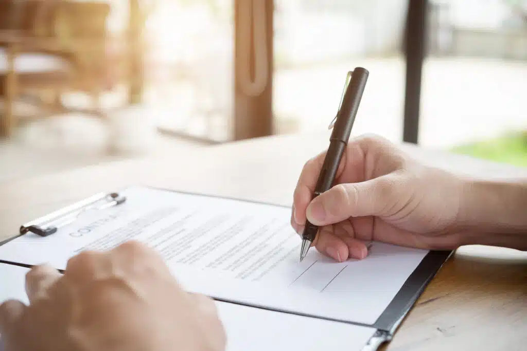 Quelles sont les professions qui nécessitent obligatoirement une assurance ?
